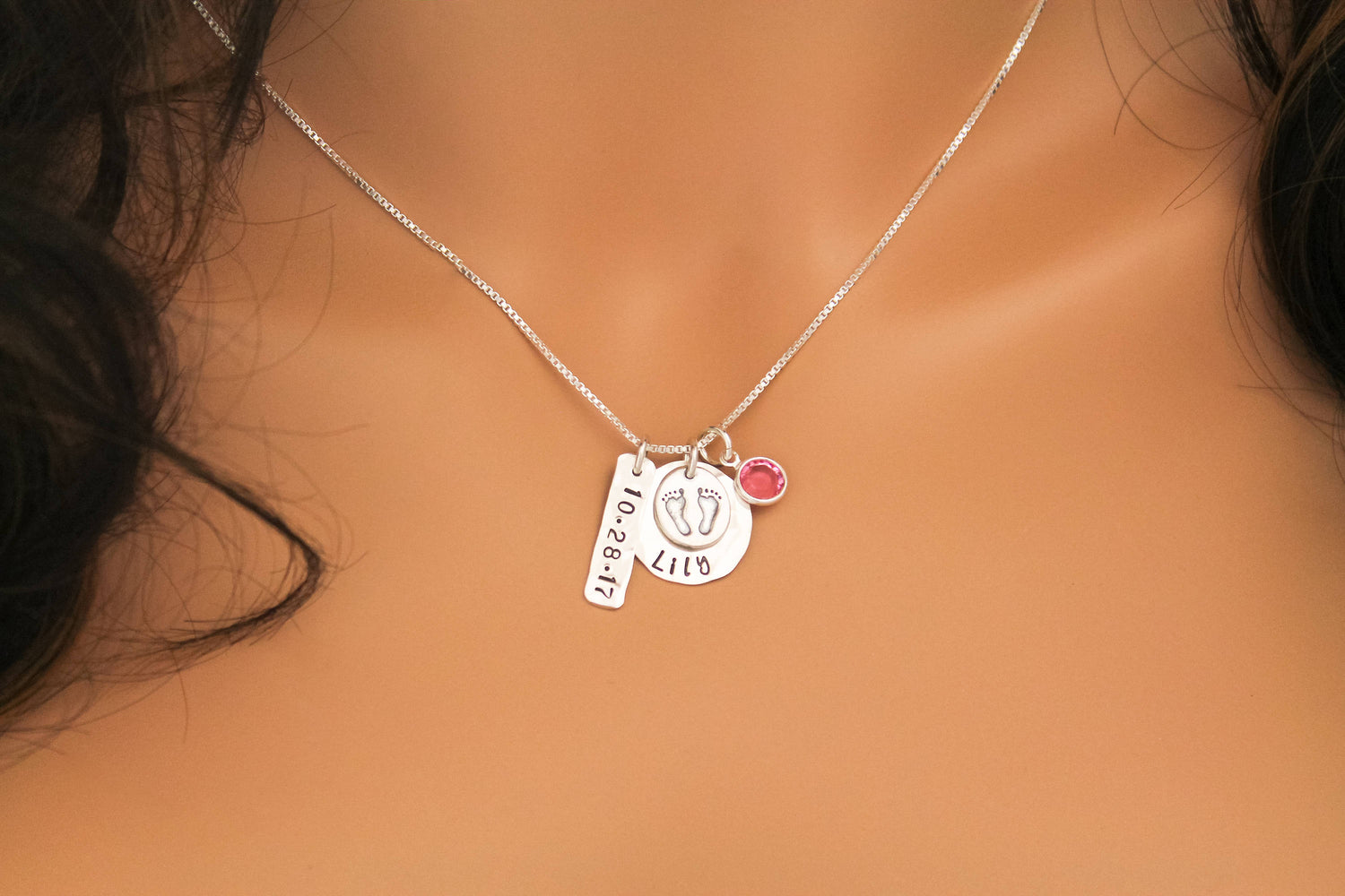 Personalized Baby Feet New Mommy Mom Necklace, Push Present, Mother's Day Gift, Gifts for Her, Hand Stamped Jewelry, Personalized Jewelry