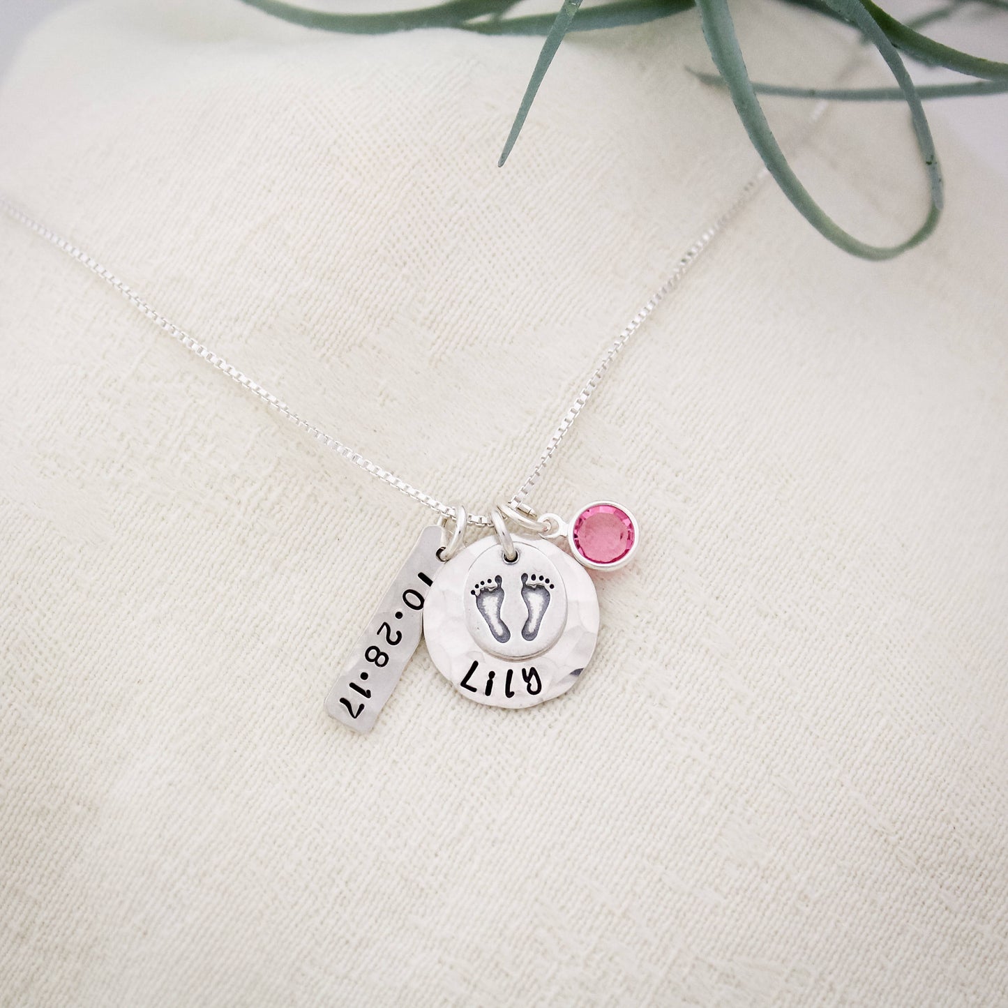 Personalized Baby Feet New Mommy Mom Necklace, Push Present, Mother's Day Gift, Gifts for Her, Hand Stamped Jewelry, Personalized Jewelry