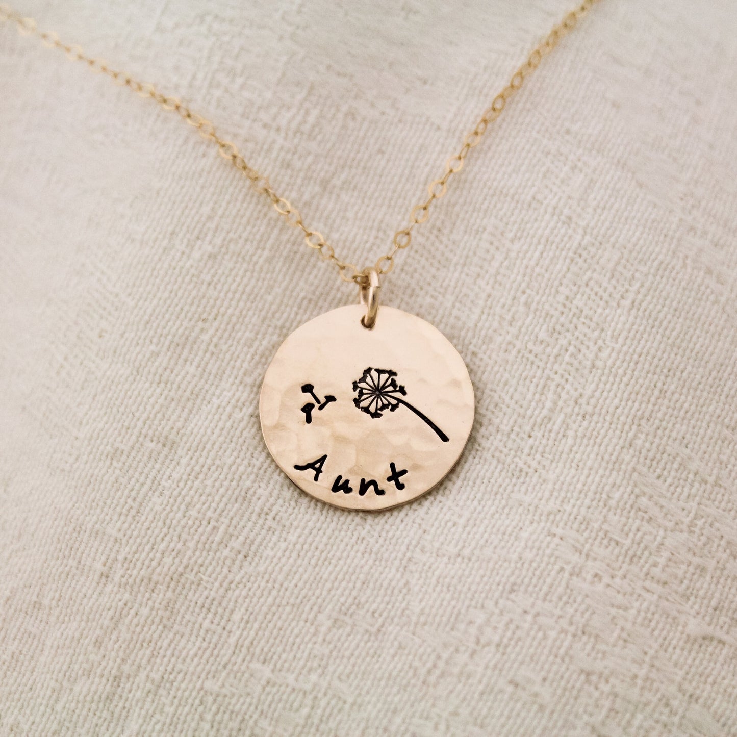Aunt Necklace, Auntie Gift, Favorite Aunt, Auntie Jewelry, Tia Necklace, Sister Gift, New Auntie Necklace, Personalized Hand Stamped Jewelry