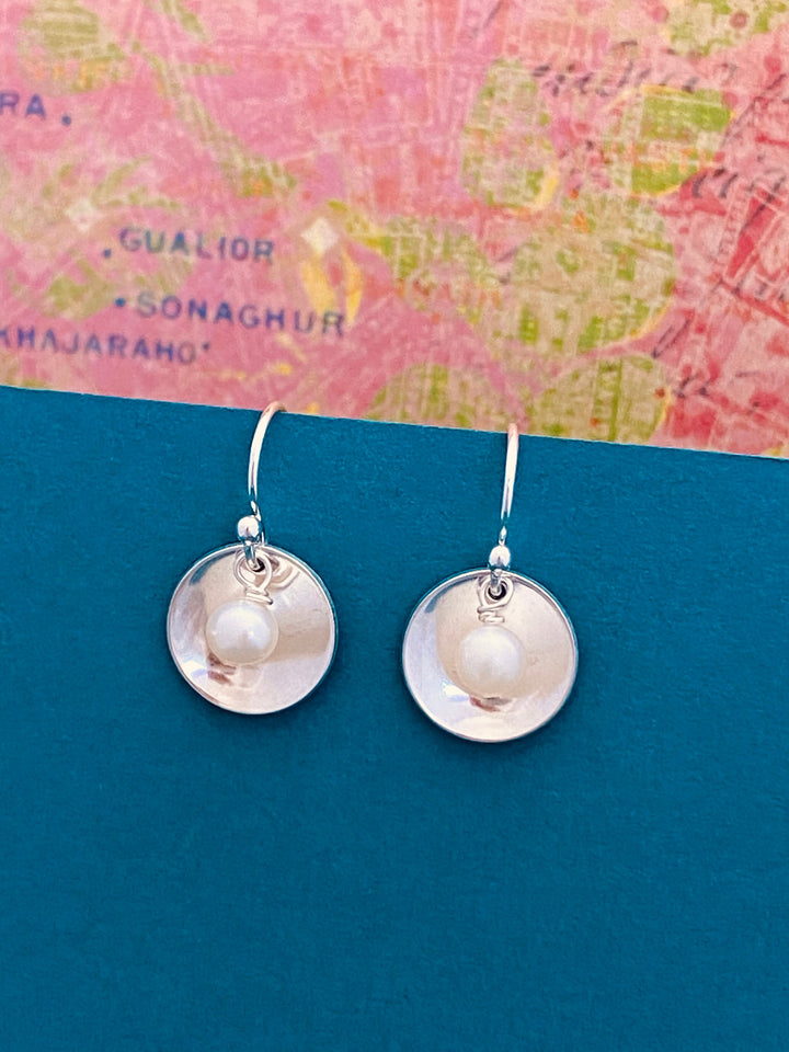 Pearl Disc Earrings, Freshwater Pearl Earrings, White Pearl Earrings, Silver and Pearl Earrings, Bridesmaid Earrings, Sterling Silver Pearls
