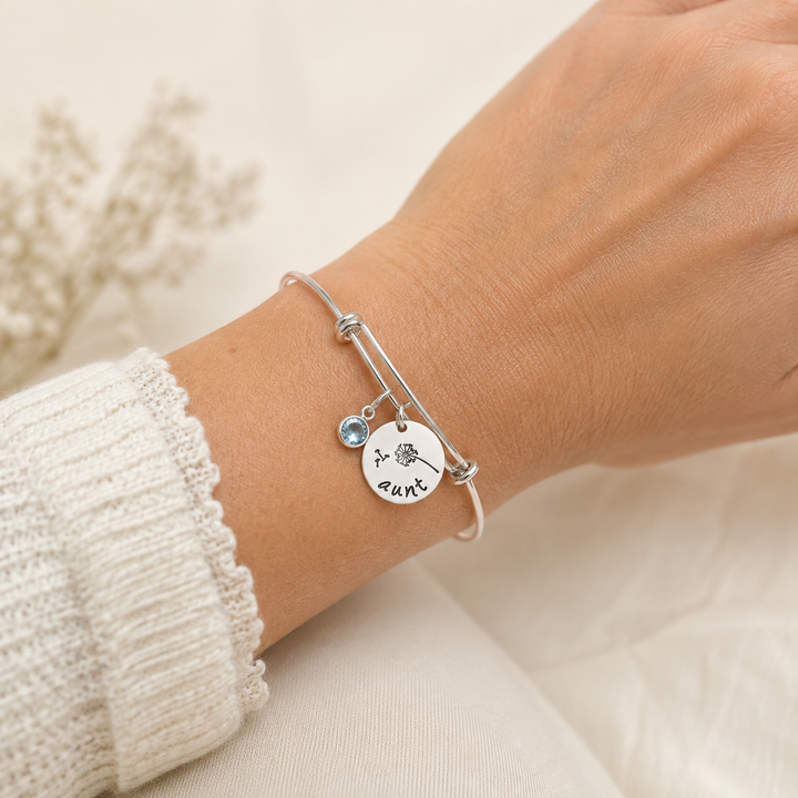 Personalized Aunt Bangle Bracelet