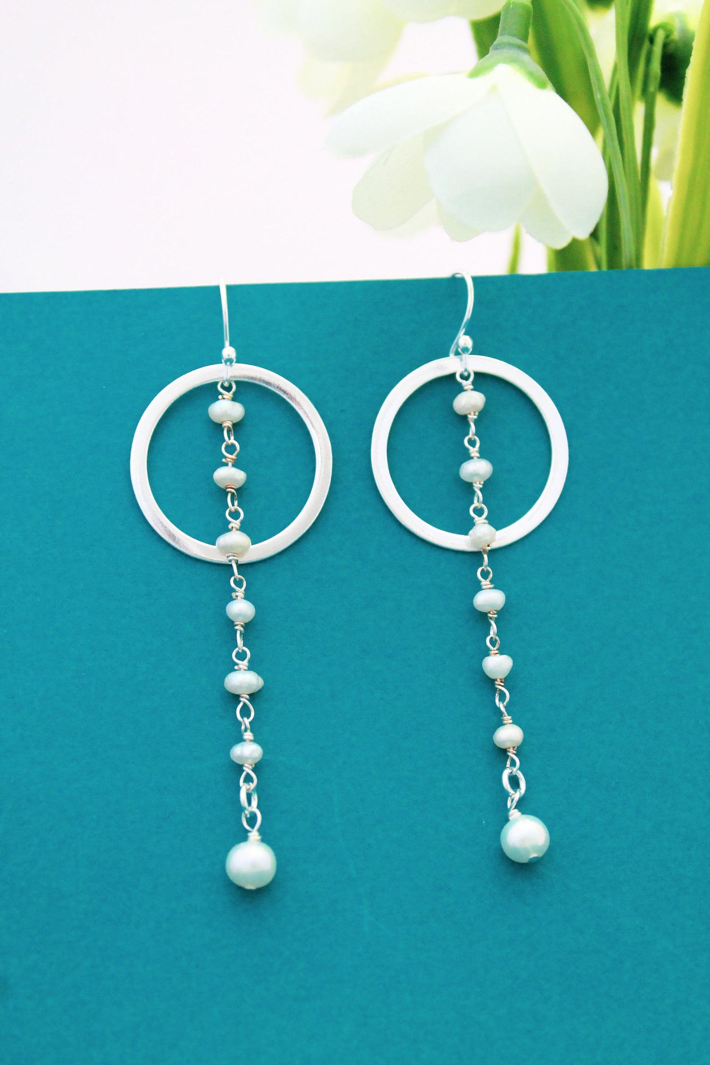 Classic Pearl Dangling Hoop Earrings, Freshwater Pearl Earrings, White Pearl Earrings, Silver Pearl Earrings, Wedding Earrings, Layered