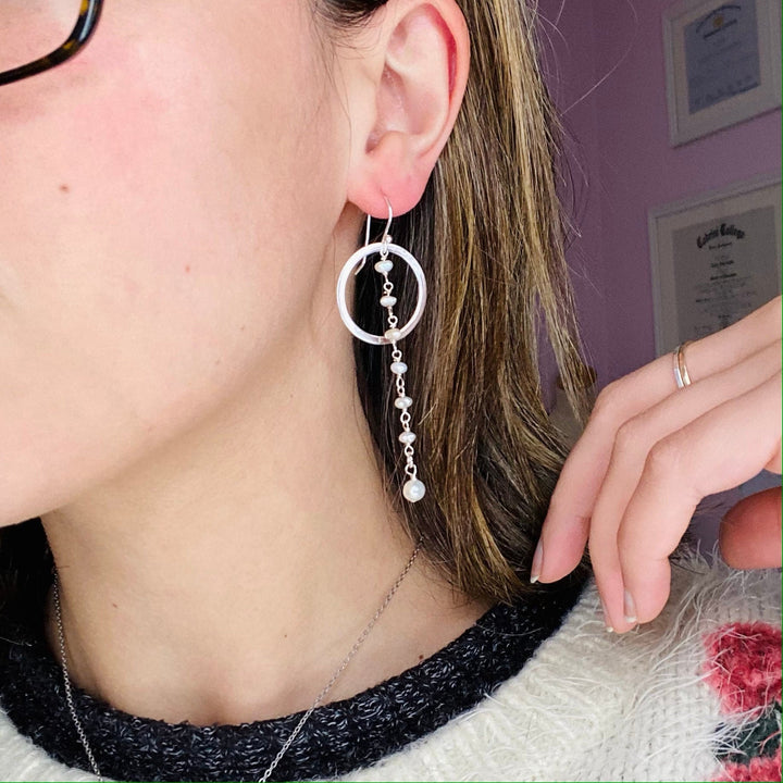 Classic Pearl Dangling Hoop Earrings, Freshwater Pearl Earrings, White Pearl Earrings, Silver Pearl Earrings, Wedding Earrings, Layered