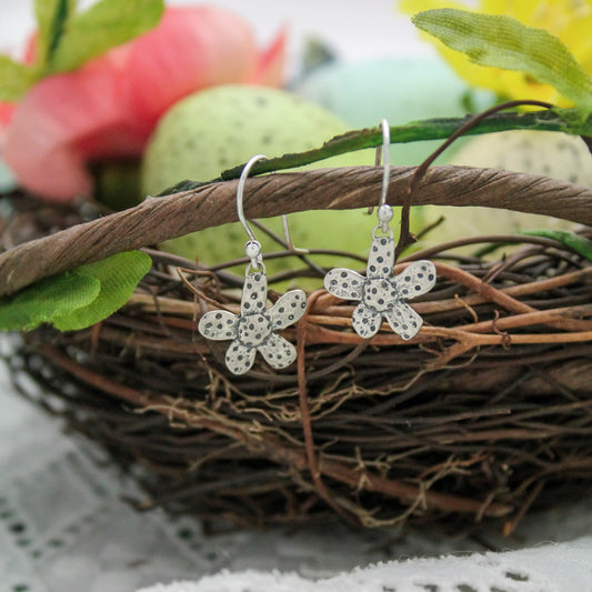 Cute Daisy Earrings, Sterling Silver Daisy Flower Earrings, Spring Flower Jewelry, Rustic Flower Earrings, Mother's Day Gift, Gifts for Her