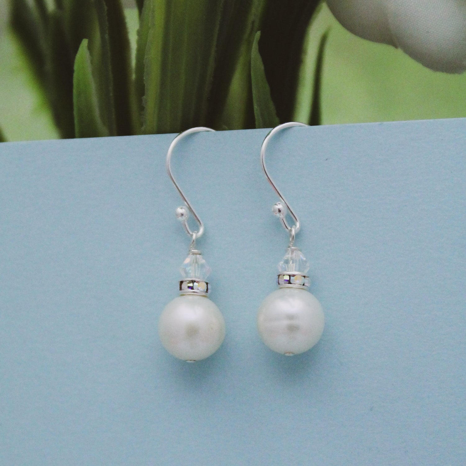 Classic Pearl Drop Earrings, Freshwater Pearl Earrings, White Pearl Earrings, Silver and Pearl Earrings, Bridesmaid Earrings, Minimalist